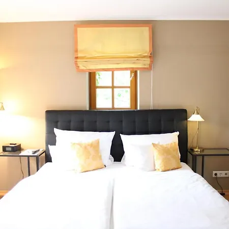 מלון Landhotel Kallstadt 3*