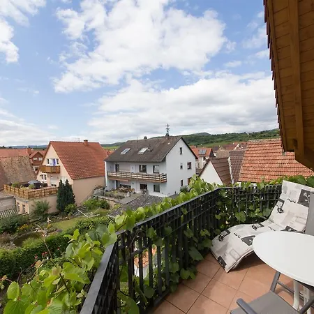Landhotel Kallstadt מלון קלשטאדט