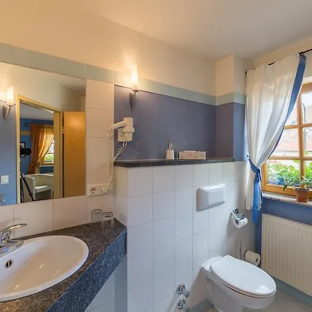 Landhotel Kallstadt Hotel 3*